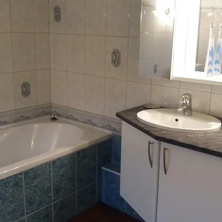 Chez Francoise Et Jean